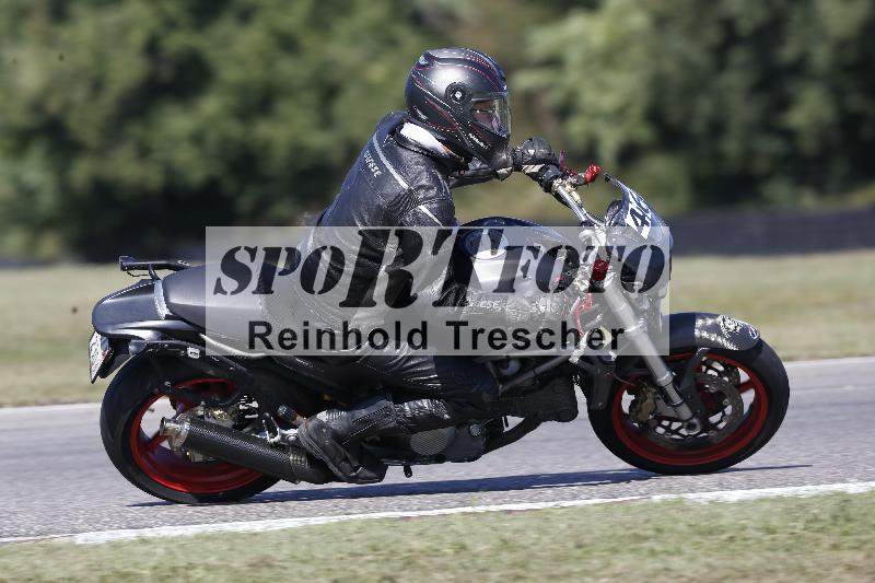 /Archiv-2025/49 26.08.2025 Cornu Master School ADR/blau-bleu/46